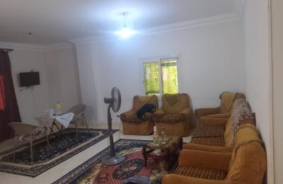 شقه 3 غرف و 2 حمام بجوار جامعه بدر