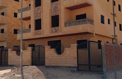 عمارة على الروبيكي مباشرة متسلمه جهاز بالعدادات في الحي المتميز بدر