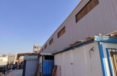مصنع بمنطقة ال 800 فدان على مساحة 2800 متر